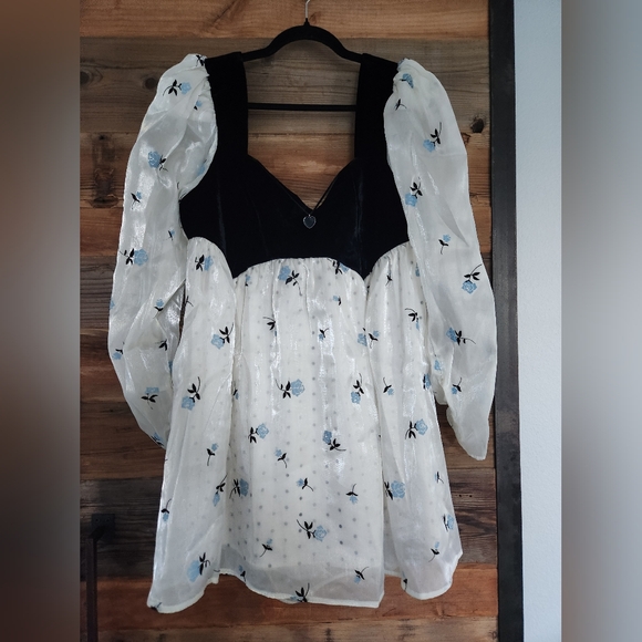 NWT For Love & Lemons Marcella Floral Long Sleeve Sheer Puff Sleeve Mini Dress - Picture 9 of 9